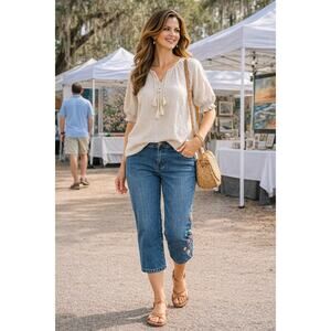 Quacker Factory DreamJeannes Floral Butterfly Embroidered Crop Pants Size L